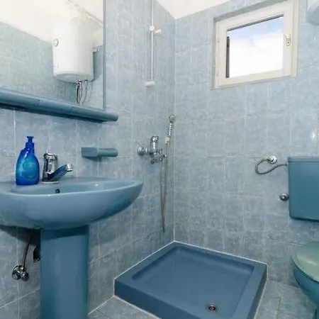 Apartman Kuzma- Two-bedroom With Balcony And Sea View
